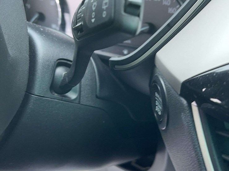 2022-ford-escape-se-image-18