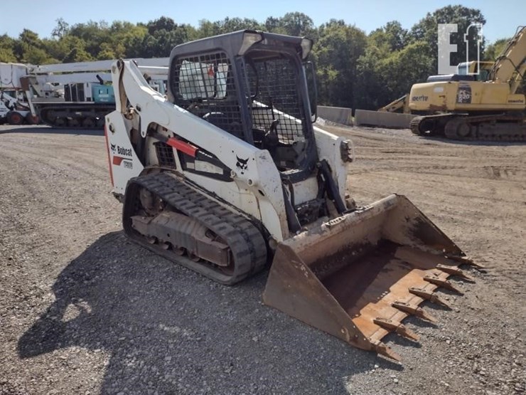 2020-bobcat-t590-image-38