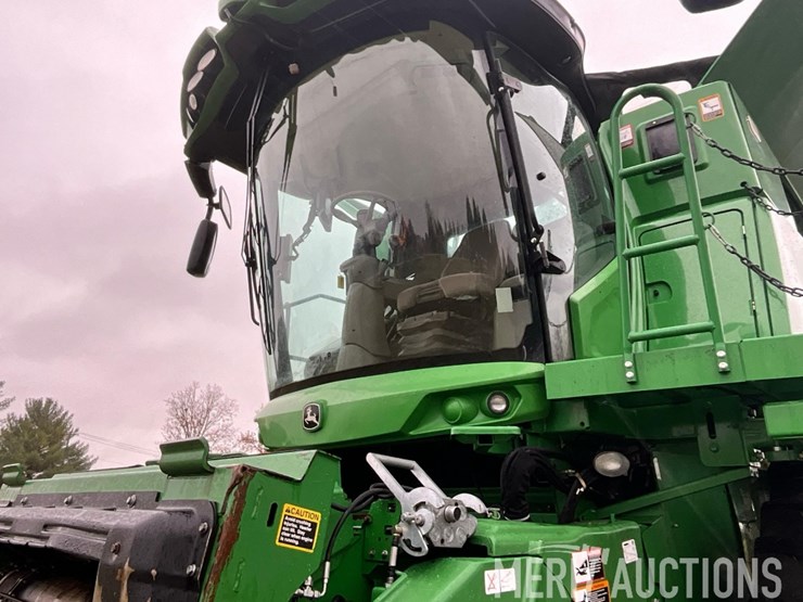 2015-john-deere-s660-image-11