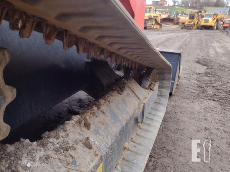 2017-kubota-svl95-2s-image-30