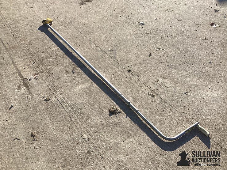 shur-lok-roll-tarp-handle-image-3