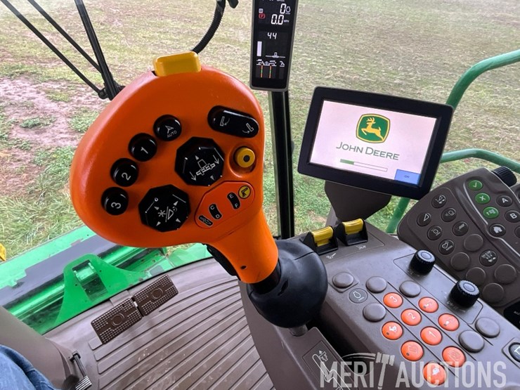 2015-john-deere-s660-image-43