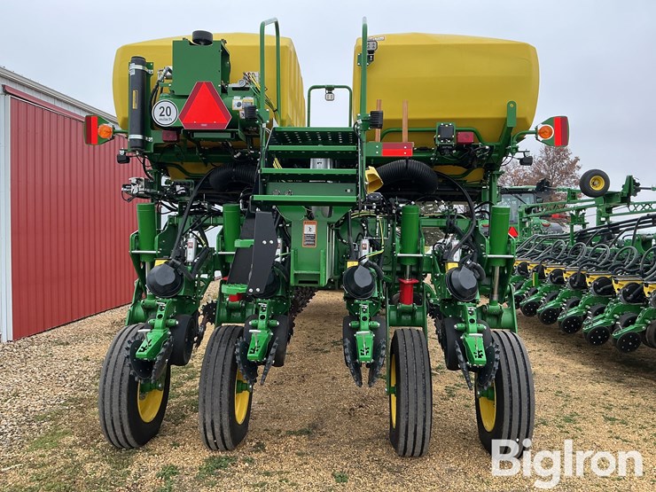 2025-john-deere-1775nt-image-6