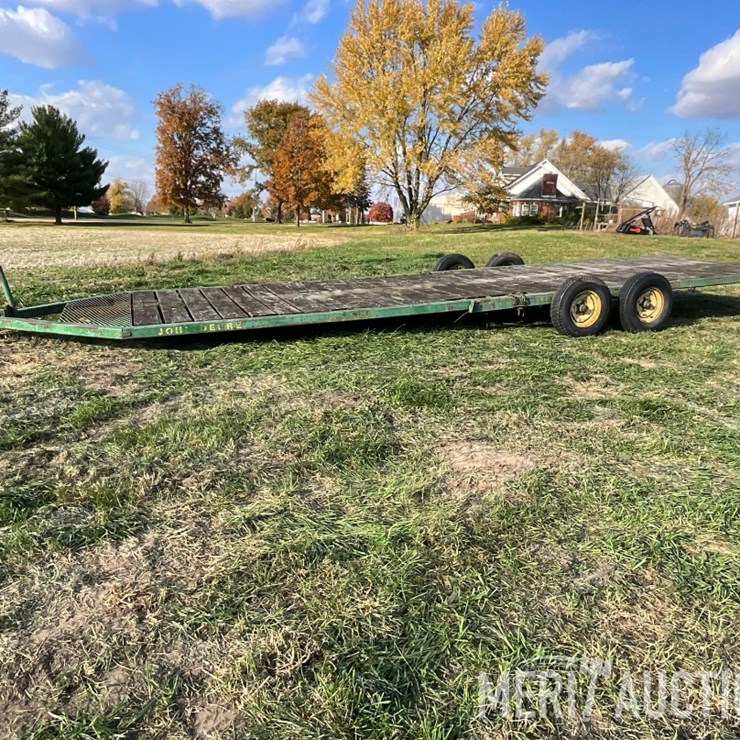 John Deere Implement Trailer