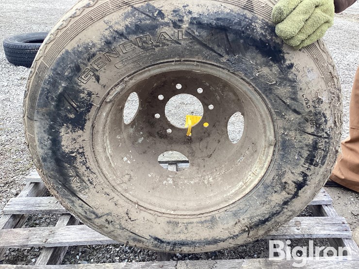 general-ameri-steel-lt235/85r16-tire-&-rim-image-12