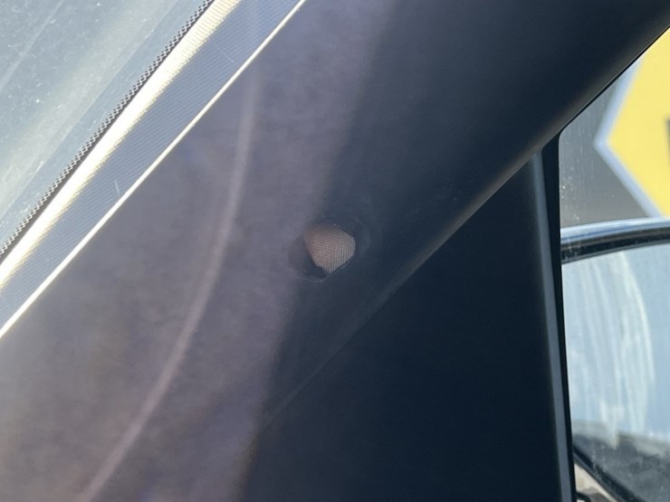 2018-chevrolet-tahoe-image-33