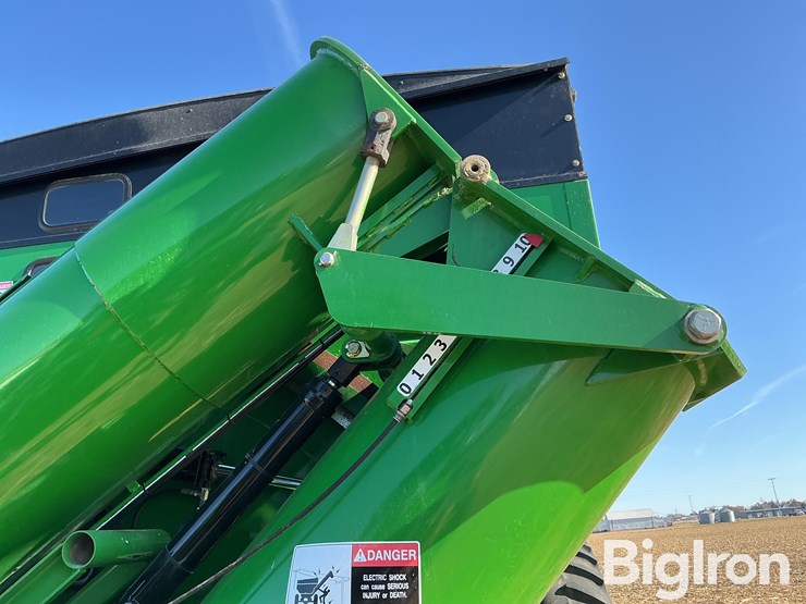 2014-brent-1196-image-18