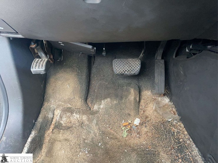 2015-chevrolet-equinox-image-17