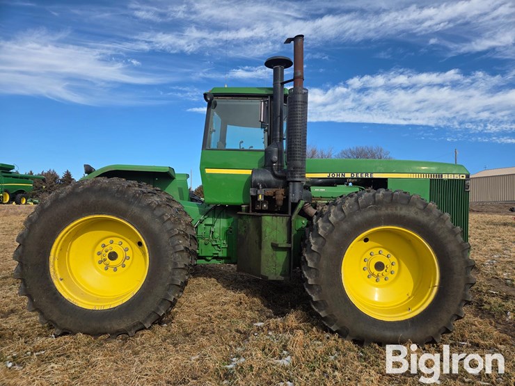 1984-john-deere-8850-image-4