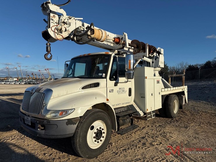 2005-international-durastar-4300-image-4