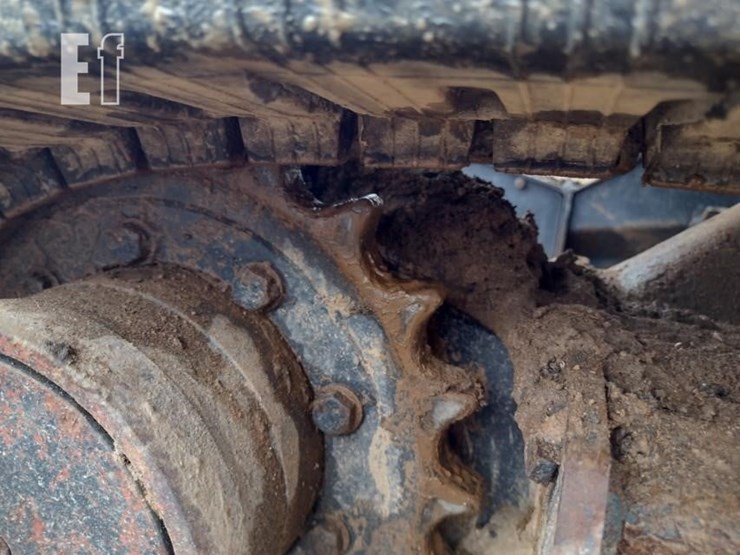 2022-deere-26g-image-36