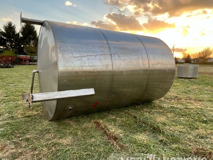 precision-tank-and-eq.-co-stainless-steel-tank-image-5