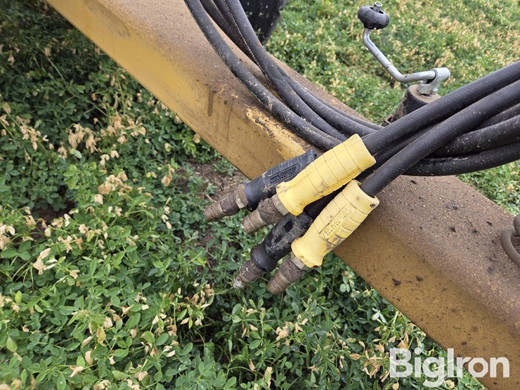 2022-holcomb-1400n-image-10