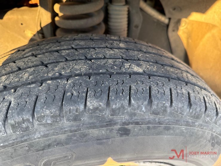 2016-ford-f250-xl-image-5