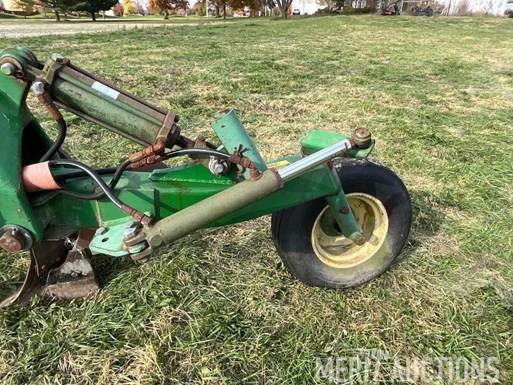 john-deere-2810-image-20