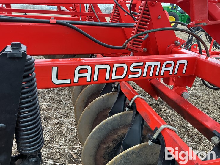 2013-kuhn-krause-6200-27-image-17