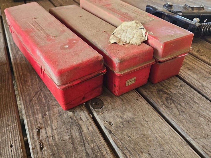 2-triangle-flare-kits-image-1