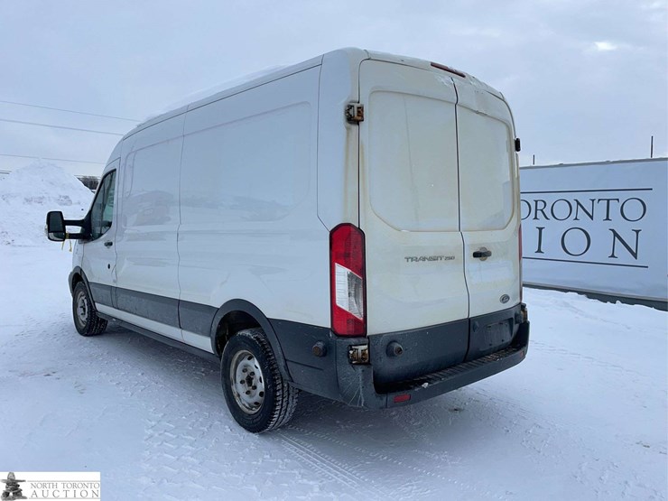 2017-ford-transit-image-3