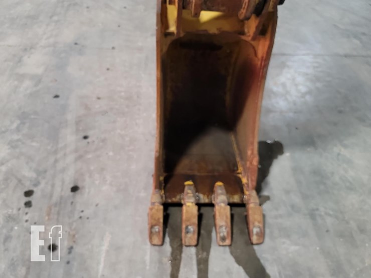 2015-caterpillar-420f-it-image-13