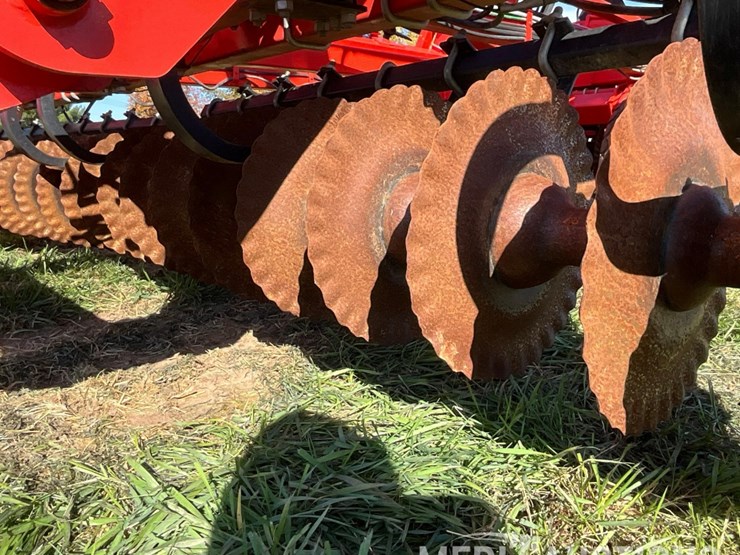 2016-kuhn-krause-8005-excelerator-verticle-tillage-tool-image-16