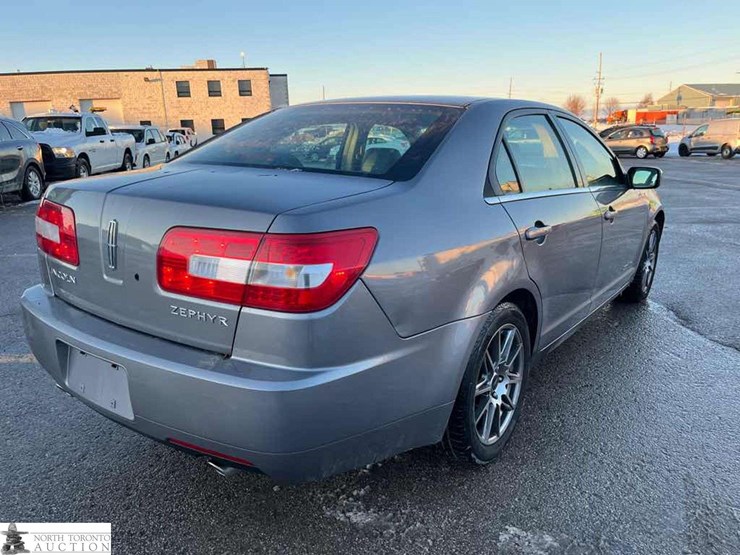 2006-lincoln-zephyr-image-4