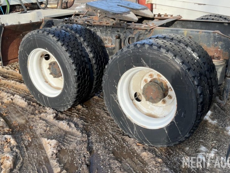 1999-international-9100-image-23