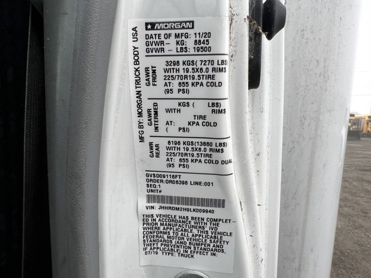 2020-hino-195-image-29