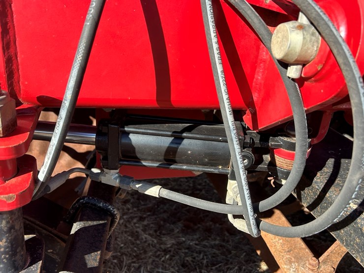 #4-•-2019-mcfarlane-5124-image-11