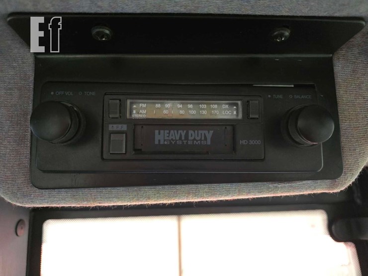 new-holland-tl100a-image-31