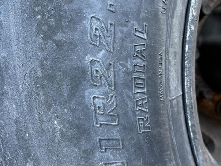 2012-peterbilt-320-image-36