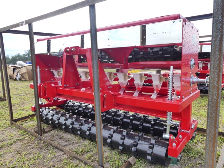 2025-agt-stsd10-72"-grain-drill-image-2