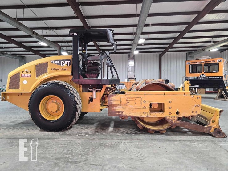 2012-caterpillar-cp56b-image-6