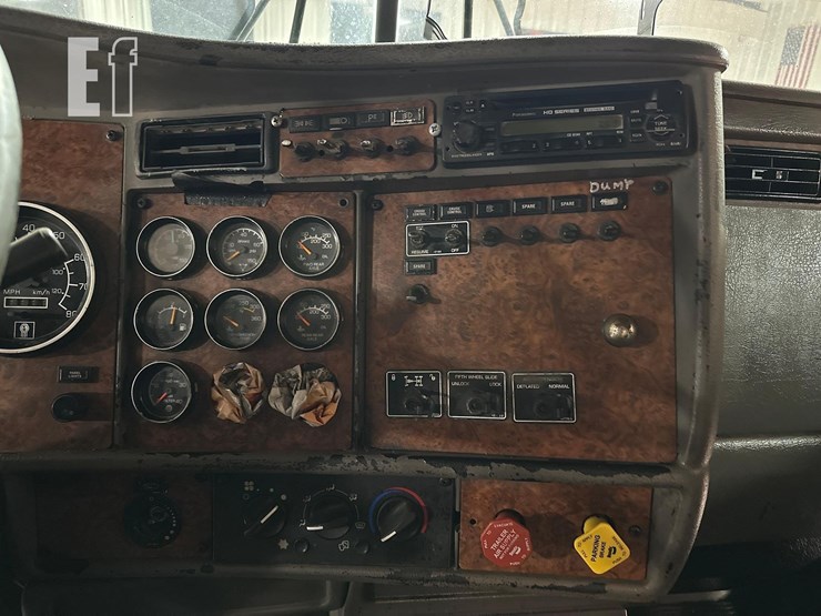 2003-kenworth-t800-image-13