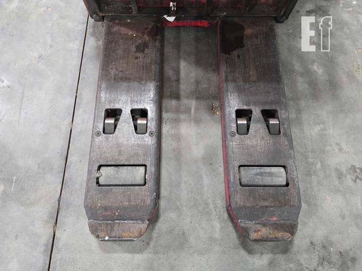 raymond-8400-image-16