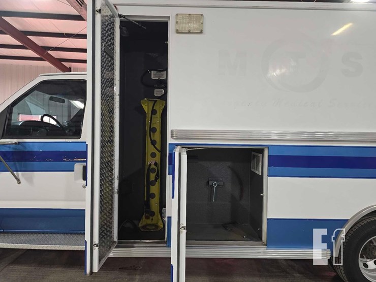 1996-ford-e350-image-19