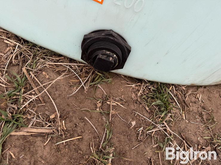 1550-gallon-tank-image-10