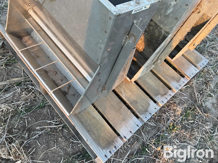 stainless-steel-hog-feeders-image-9