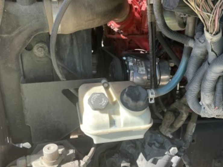 2018-freightliner-mt55-image-13