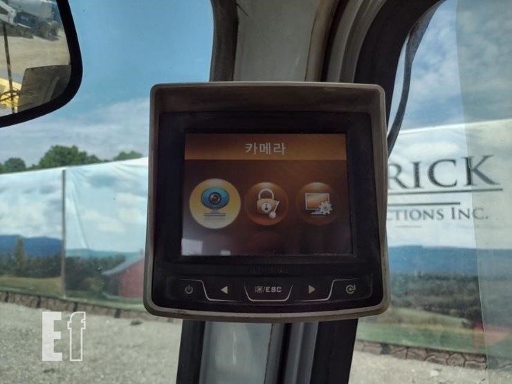 hyundai-110d-7e-image-11