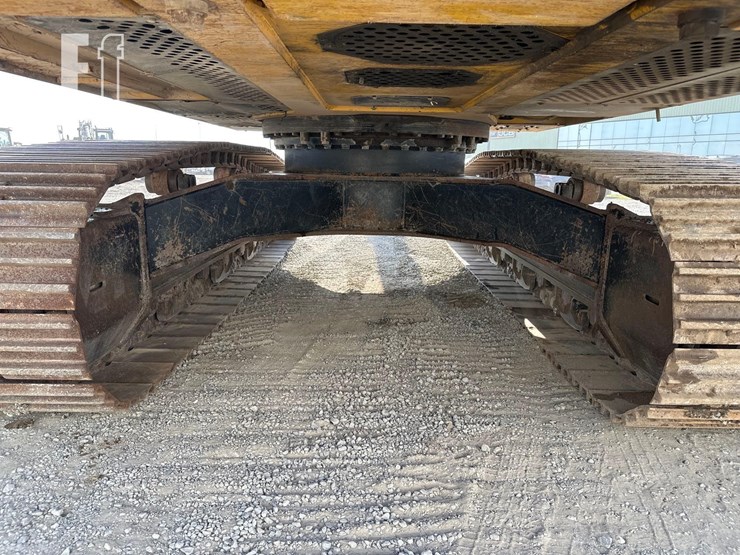 2018-deere-350g-lc-image-14