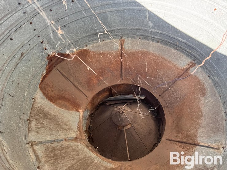 big-husky-hog-feeders-image-8