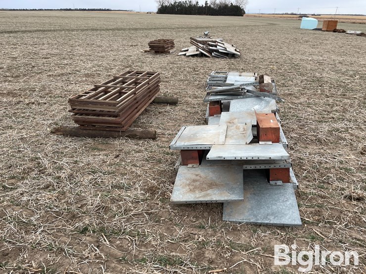 hog-farrow-crates-image-4