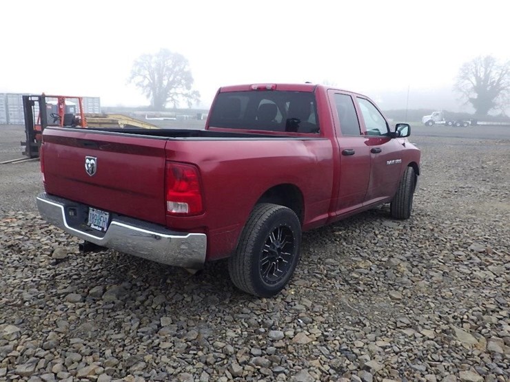 2011-dodge-ram-1500-image-4