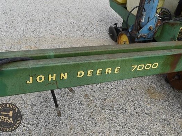 1984-john-deere-7000-image-12