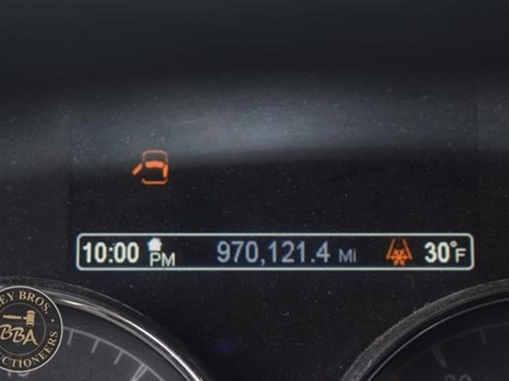 2015-peterbilt-579-image-39