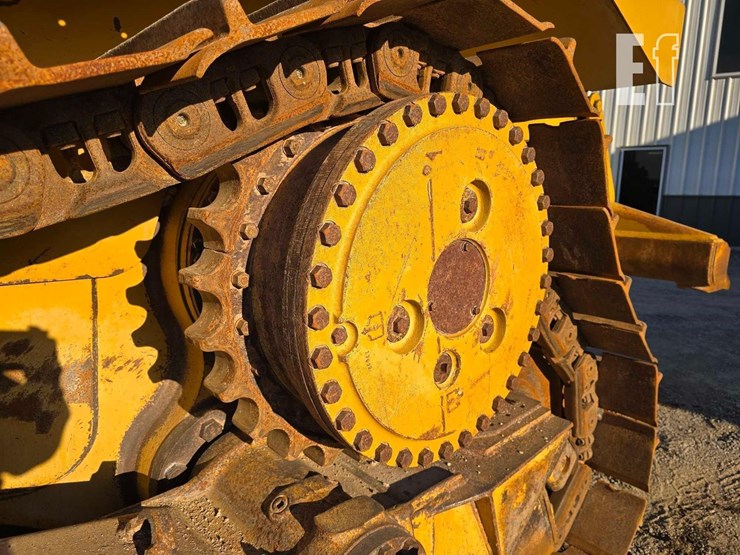2007-caterpillar-d6r-image-19