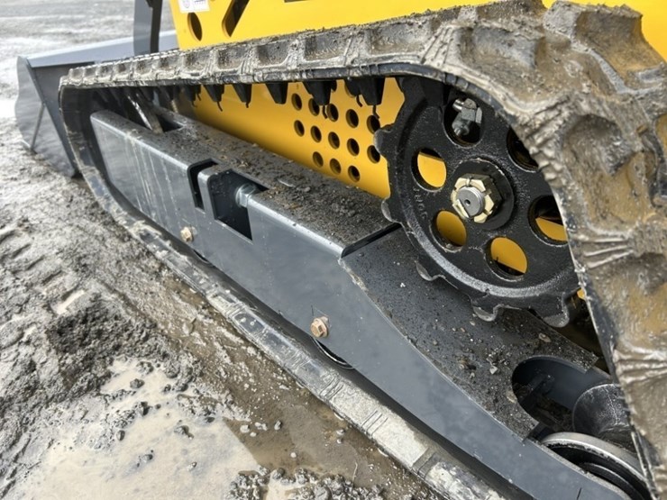 2025-sdlanch-sdll60-mini-compact-track-loader-image-12