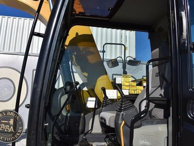 2018-caterpillar-311flrr-image-55