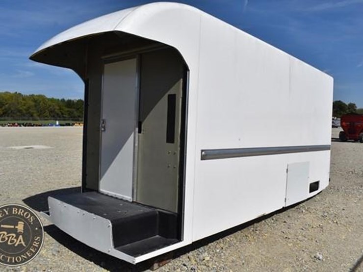 truck-bed-tpi-composites-18ft-delivery-body-38953-image-1