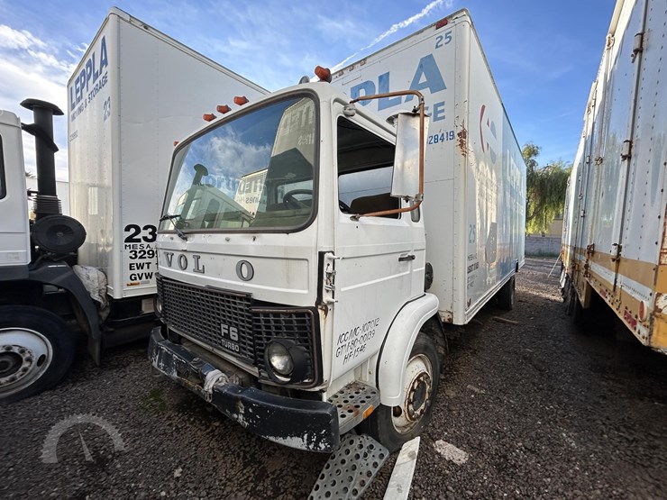 2015-volvo-f6-image-1